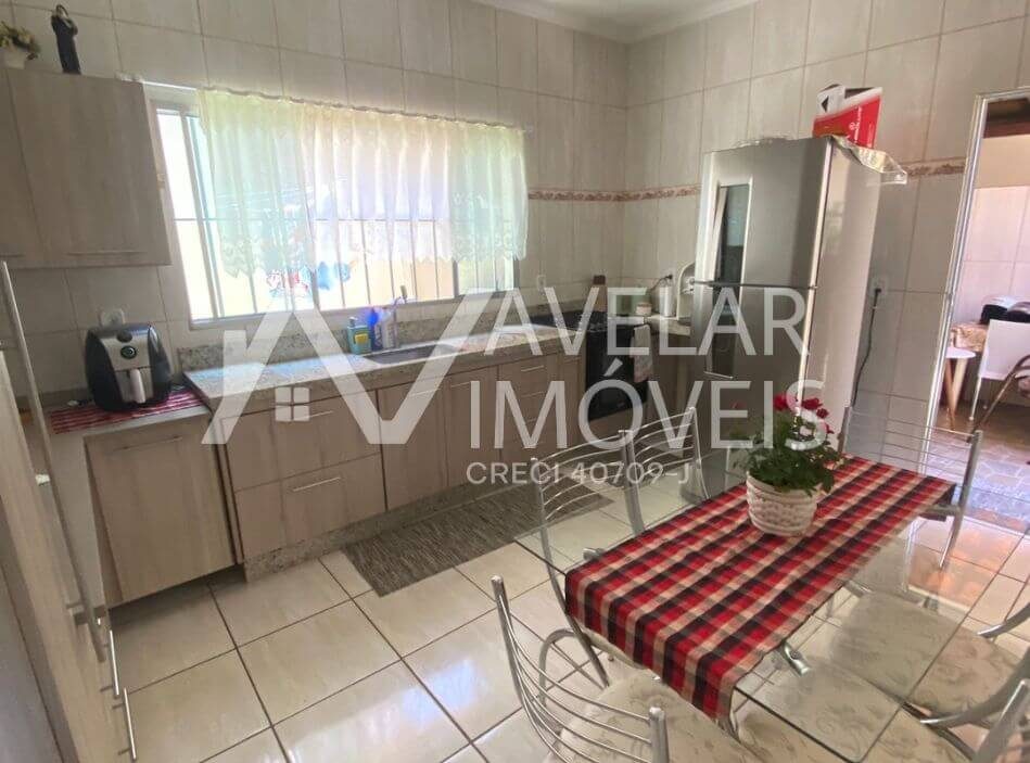 Casa Limoeiro - Pedreira-SP - C242 - Avelar Imóveis - 13